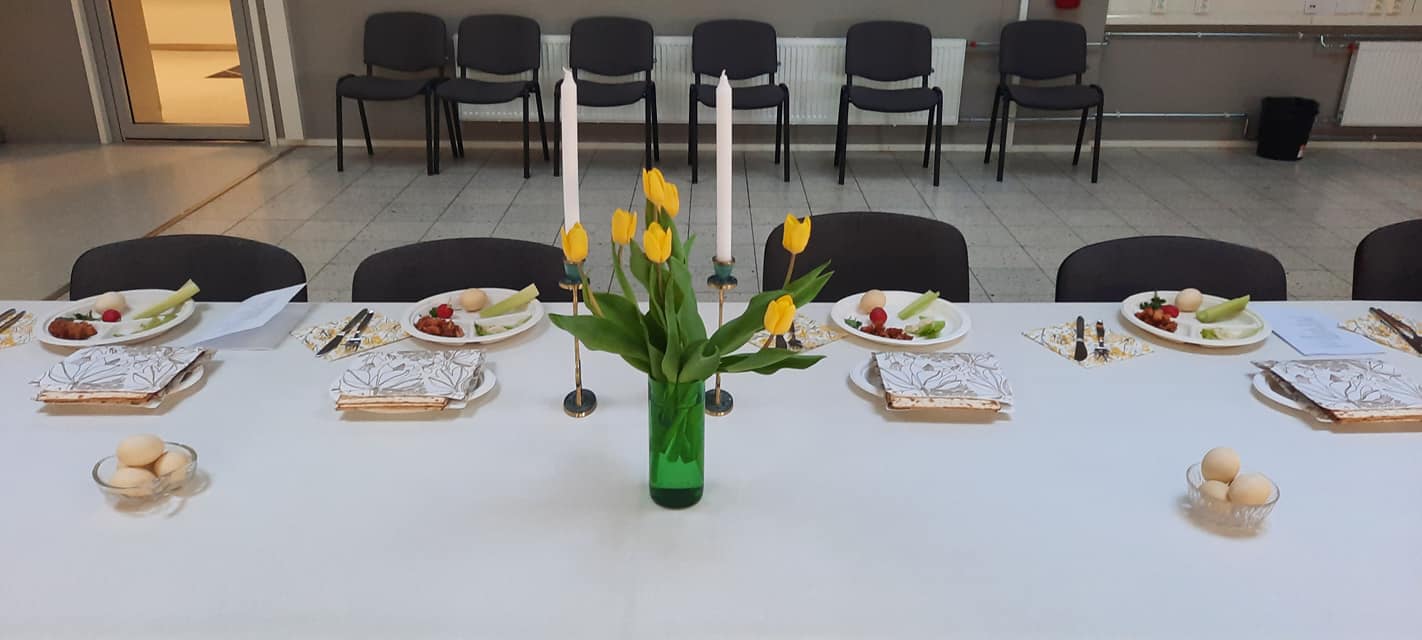 Seder dinner