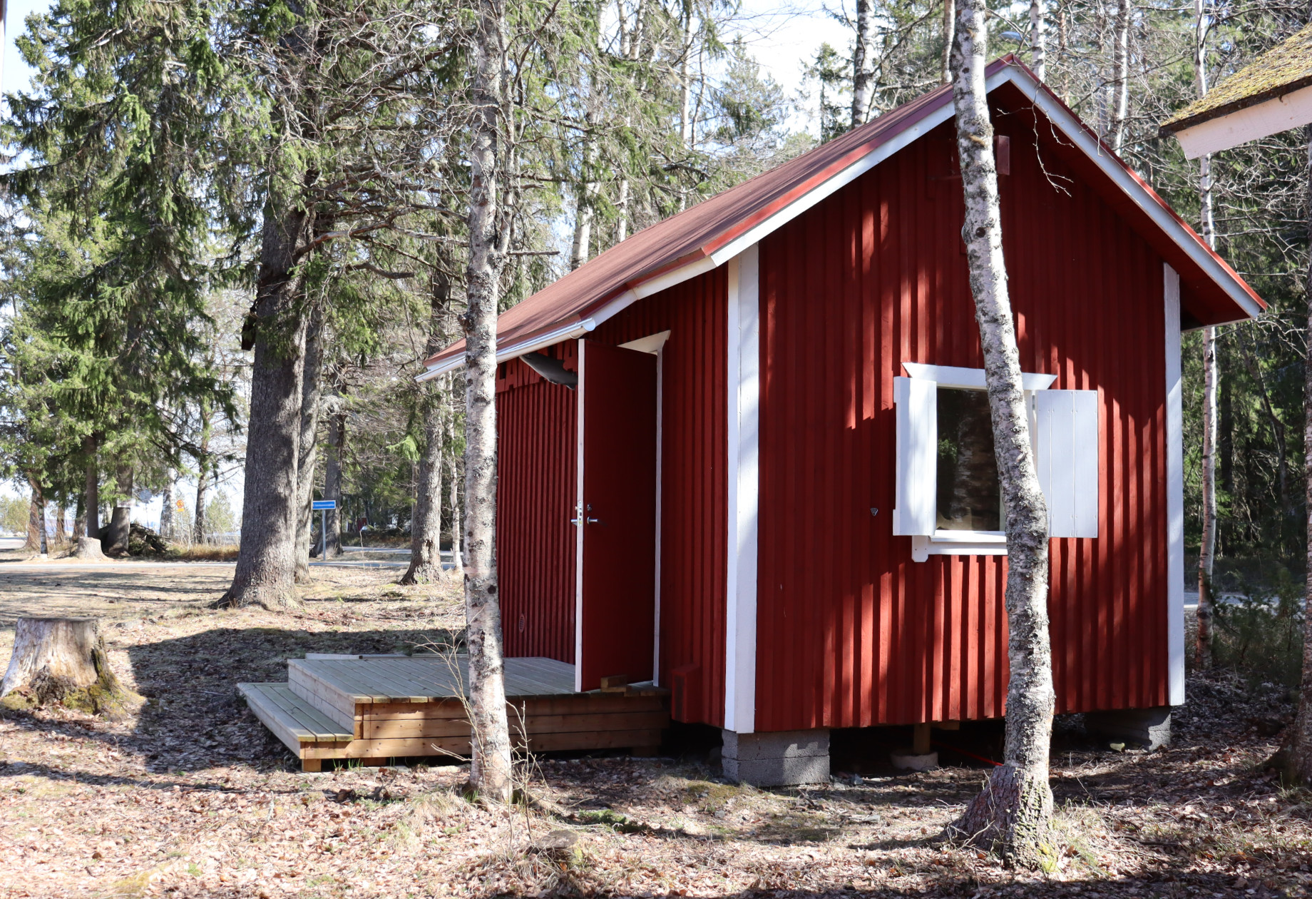Kalamaja / Tiny Spaces Deep Connections taitelijaresidenssi Varjakassa / kuva: John Collingswood