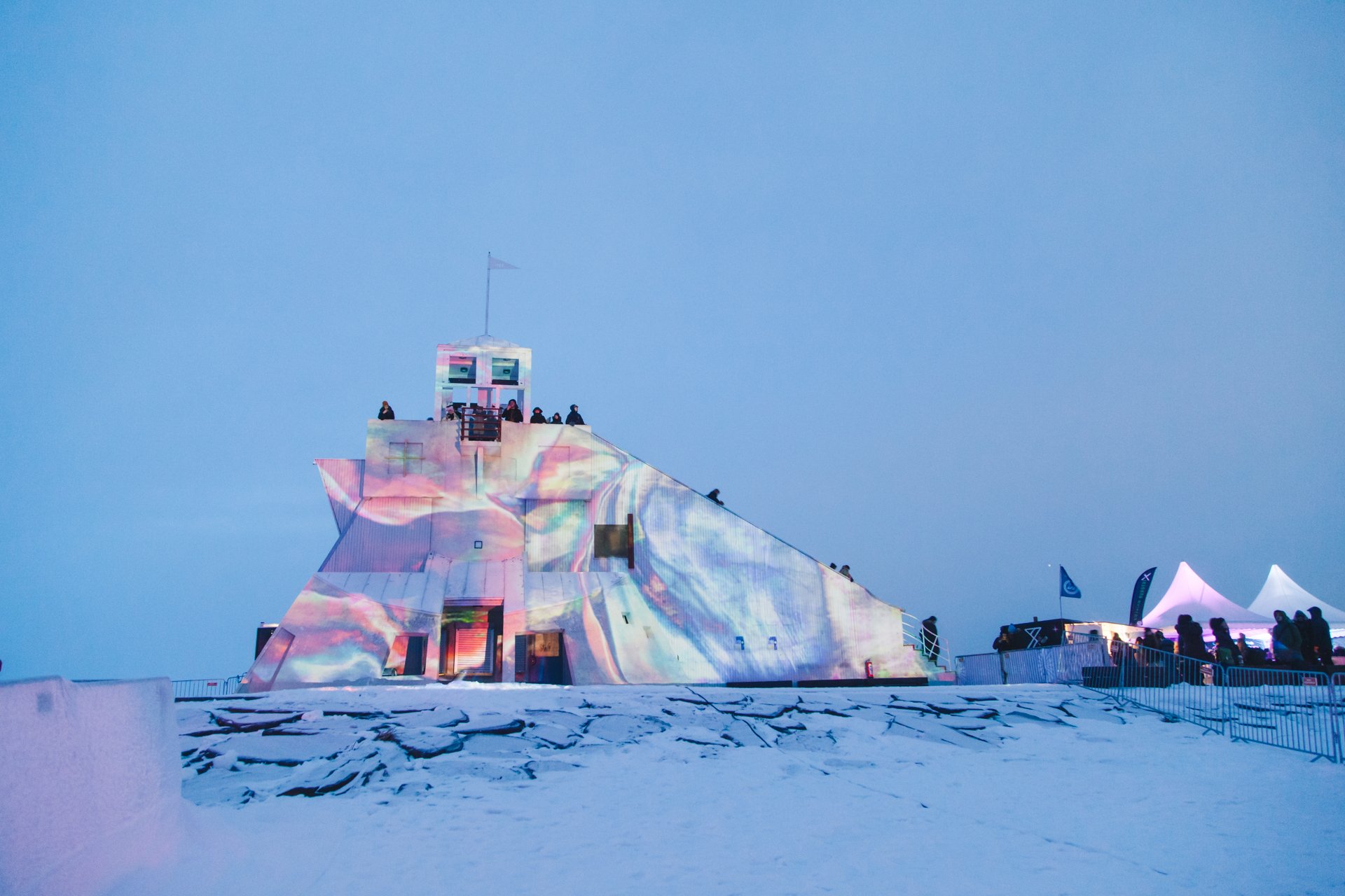 Frozen People festivaali Oulun Nallikarissa.