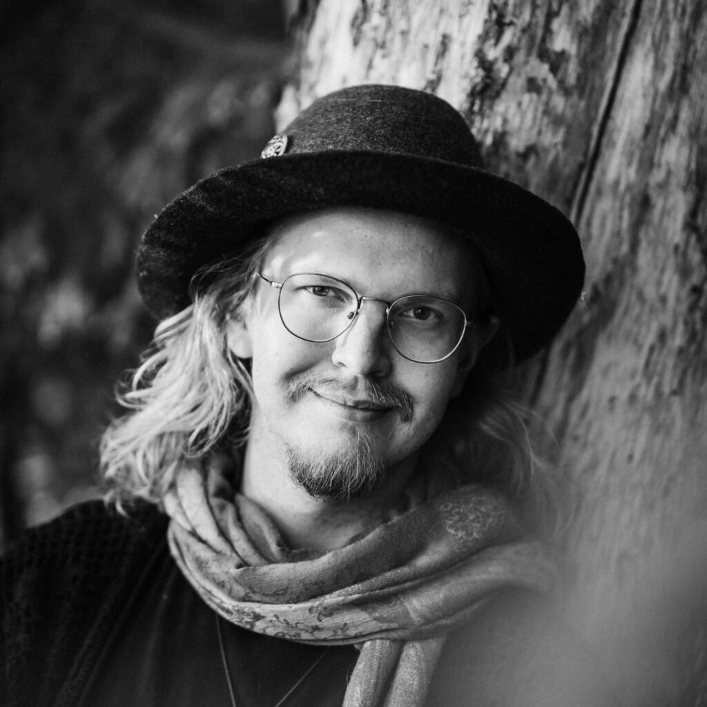 Kirjoittajakuva. Kuvaaja: Mia Johansson