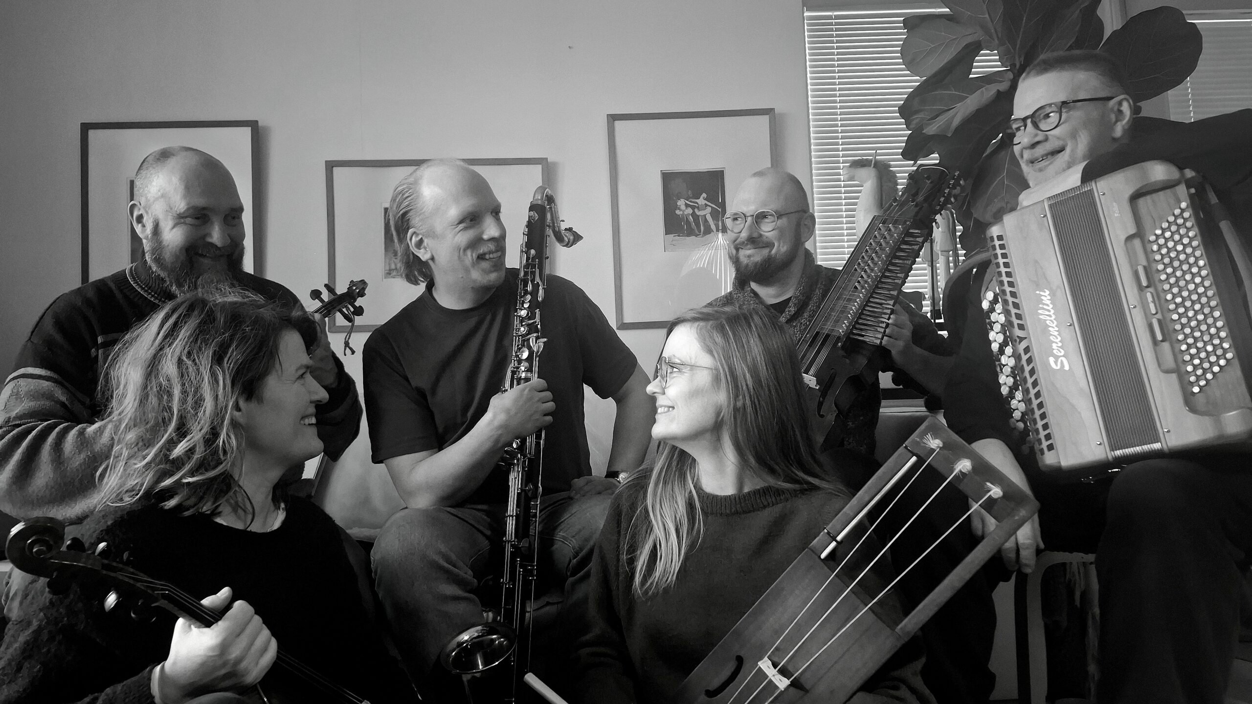 Gro Raattama, Johanna-Adele Jüssi, Osmo Hakosalo, Nikolai Äystö, Jani Suvanto ja Jouko Pääkkönen. Kuva: Ilona Ruohomäki