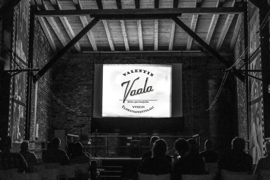 Vaalan elokuvafestivaalit Vaalan Veturitallilla. Kuva: Brandstein.
