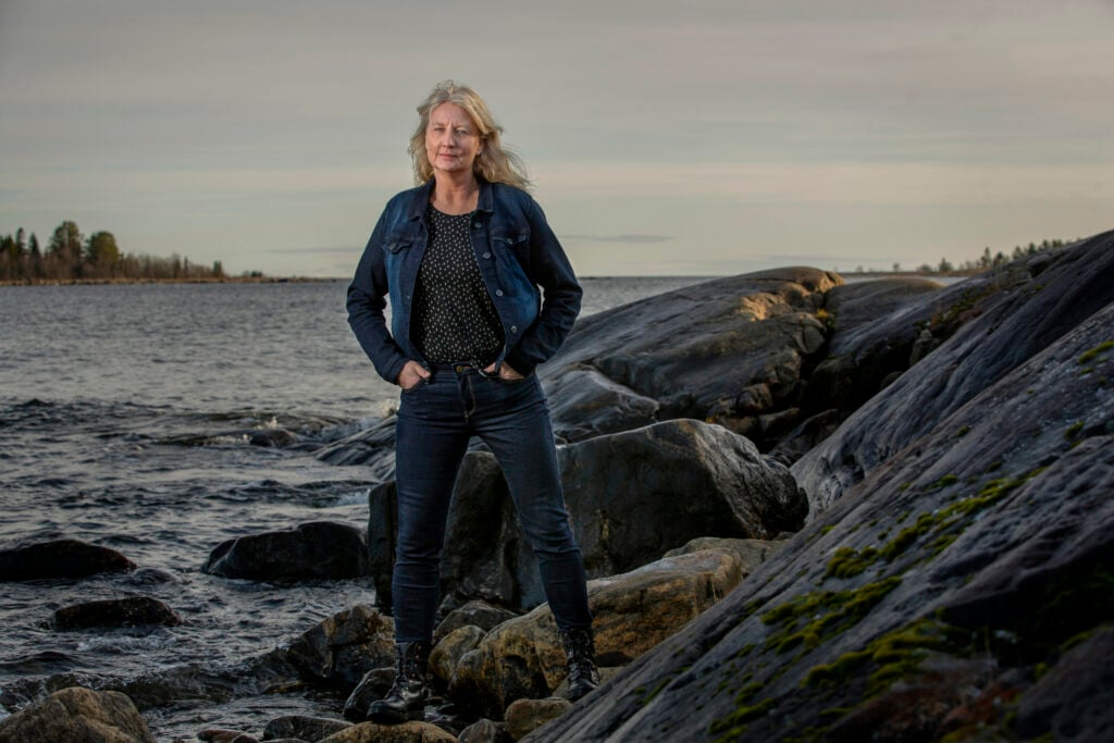 Kirjailija Karin Smirnoff on yksi Raahen kirja- ja levymessujen päävieraista. Kuvaaja: Johan Gunseus