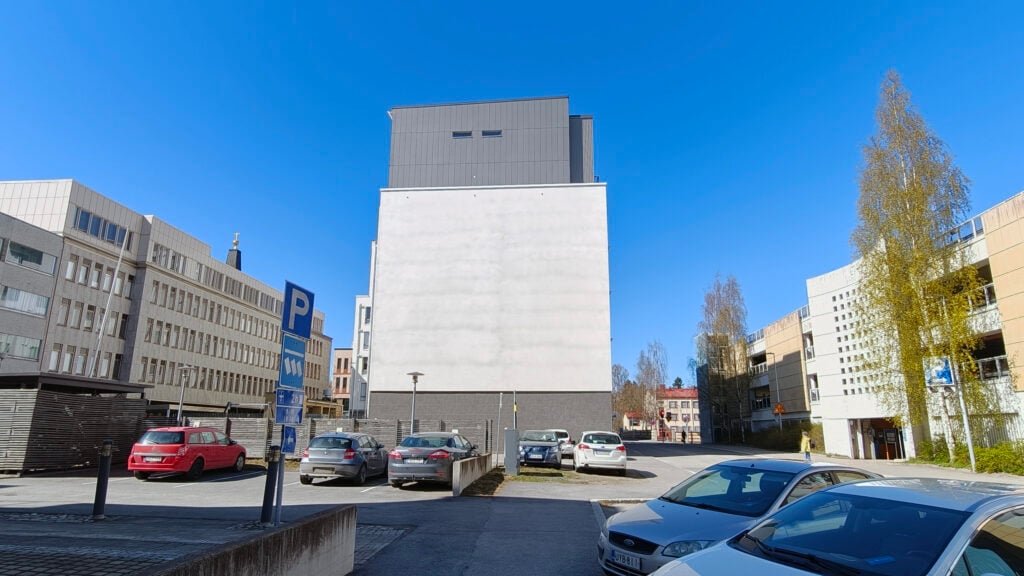 Viides Oulu2026-seinämaalaus valmistuu syyskuussa Oulun keskustaan. Kuva: Upeart