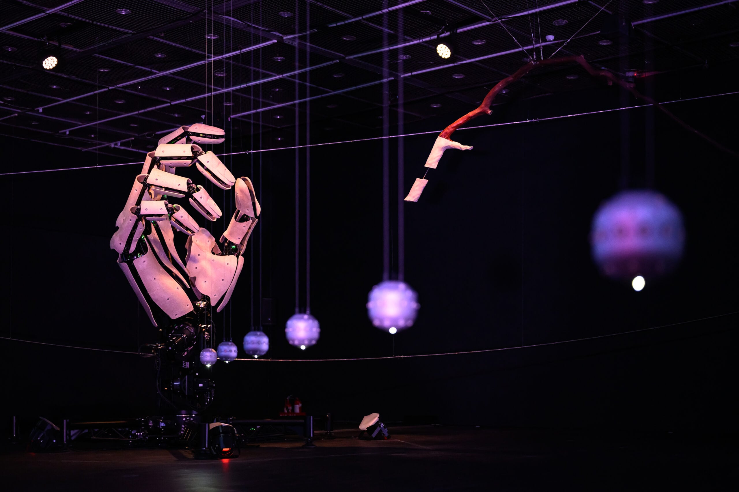 LuxuryLogico / Kinetic Installation / Space 201 / Image © MoCA Taipei 2025 ANPIS FOTO